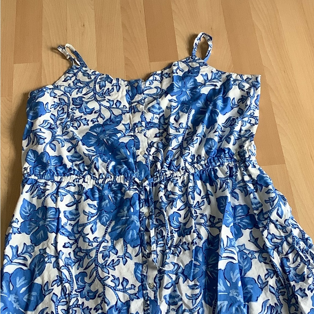 Vineyard Vines Blue and White Floral Midi Dress - Picture 4 of 7